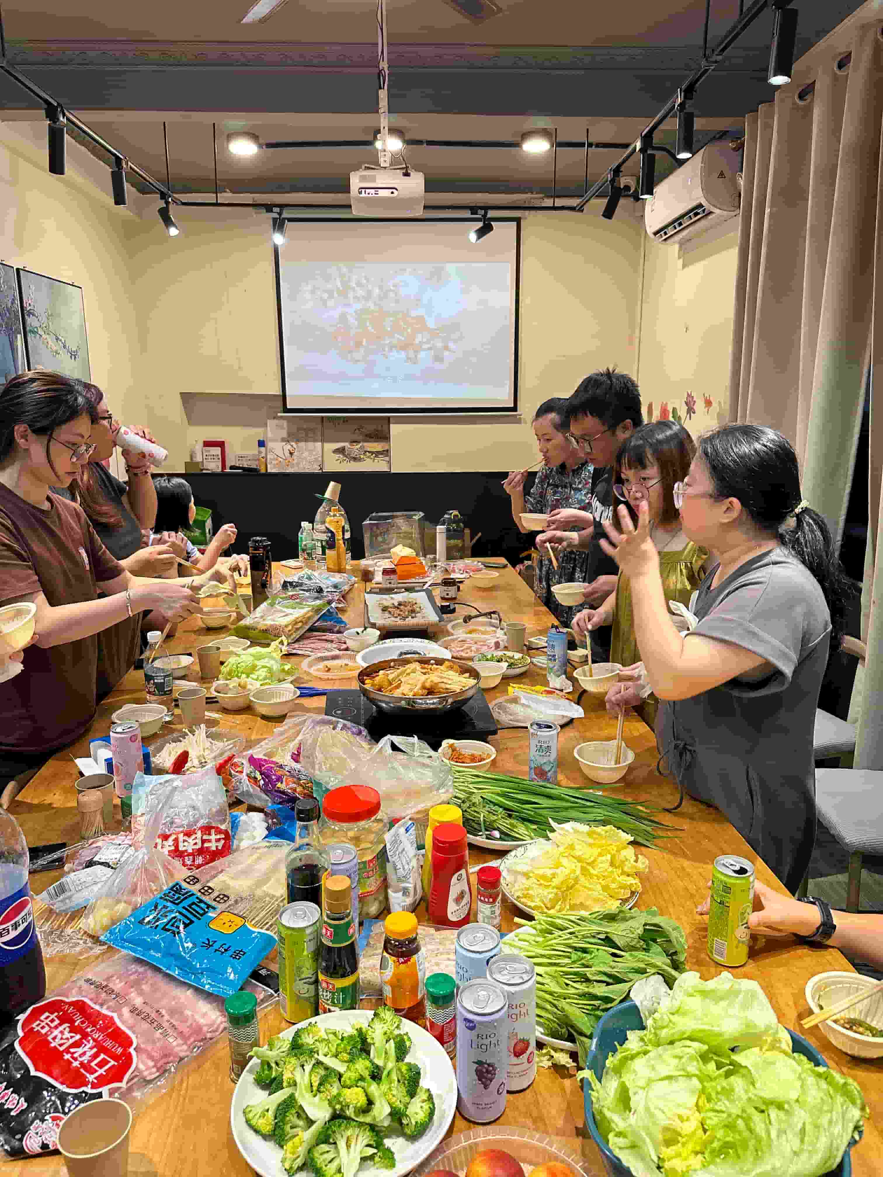 We cooked a rich dinner by ourselves